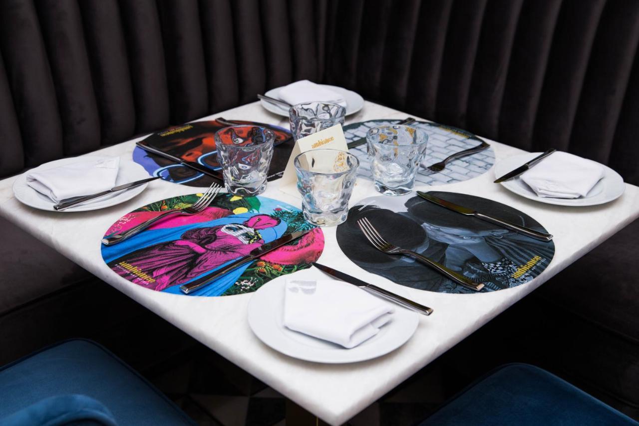 Ambiance Boutique Art Hotel ラホール エクステリア 写真 Placemats
