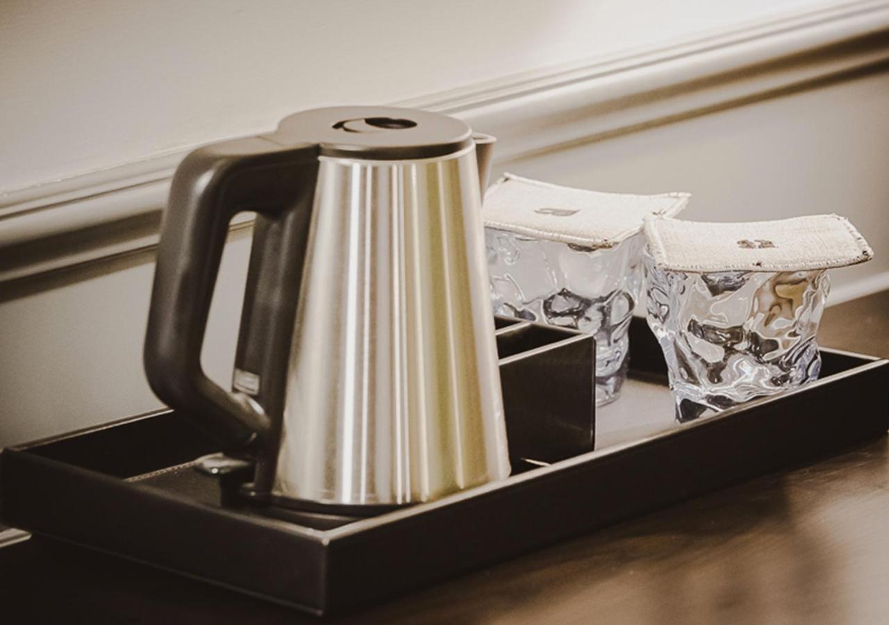 Ambiance Boutique Art Hotel ラホール エクステリア 写真 A kettle