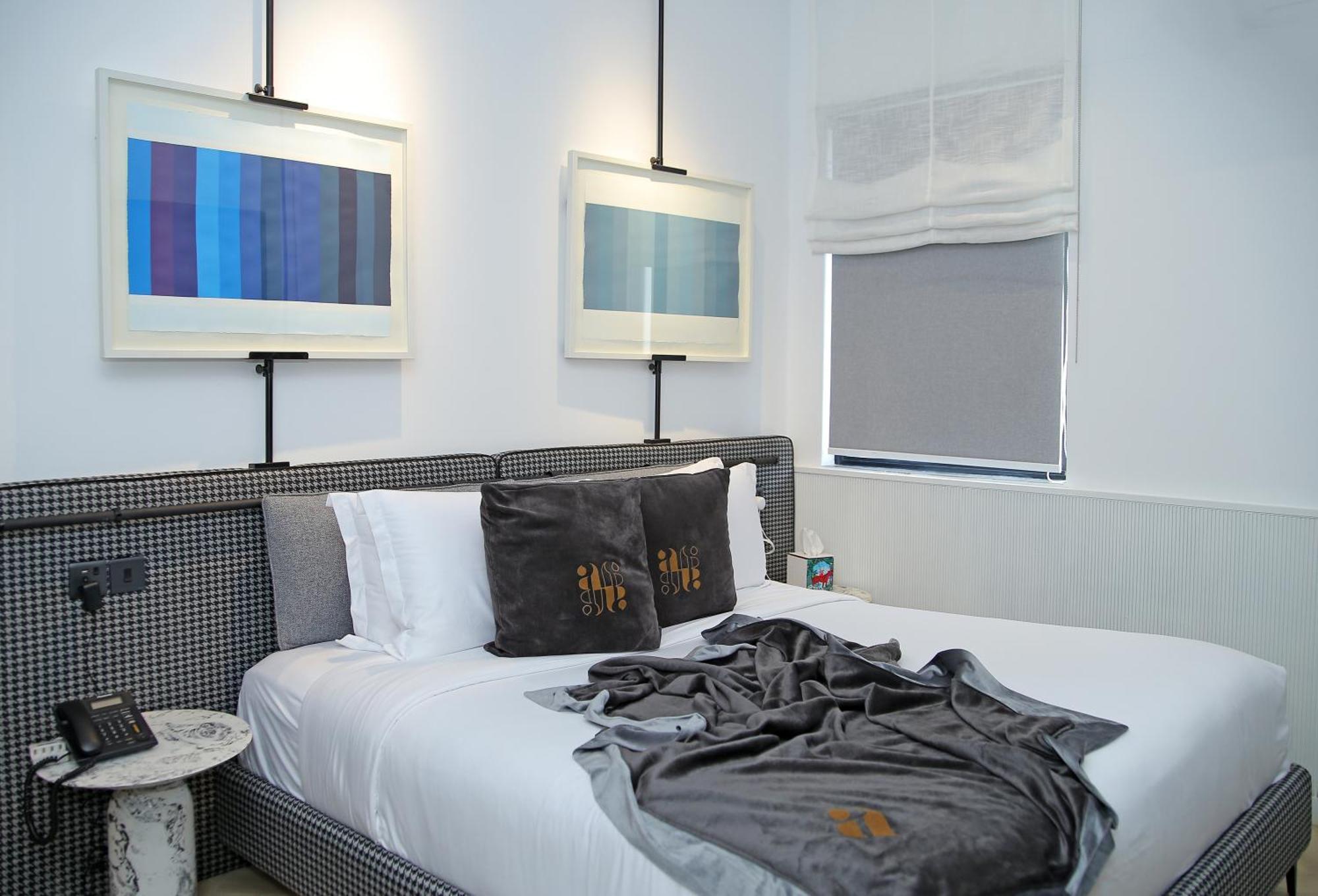 Ambiance Boutique Art Hotel ラホール 部屋 写真 A bedroom at the Standard East Village