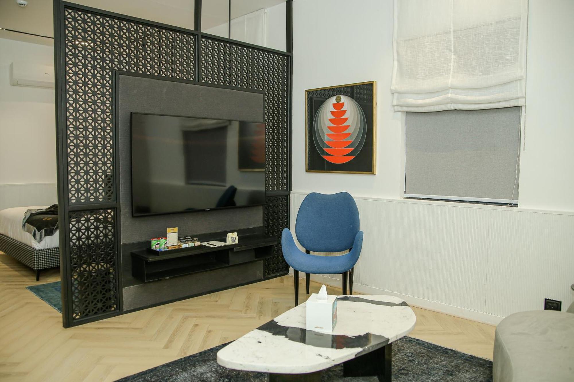 Ambiance Boutique Art Hotel ラホール 部屋 写真 A room divider